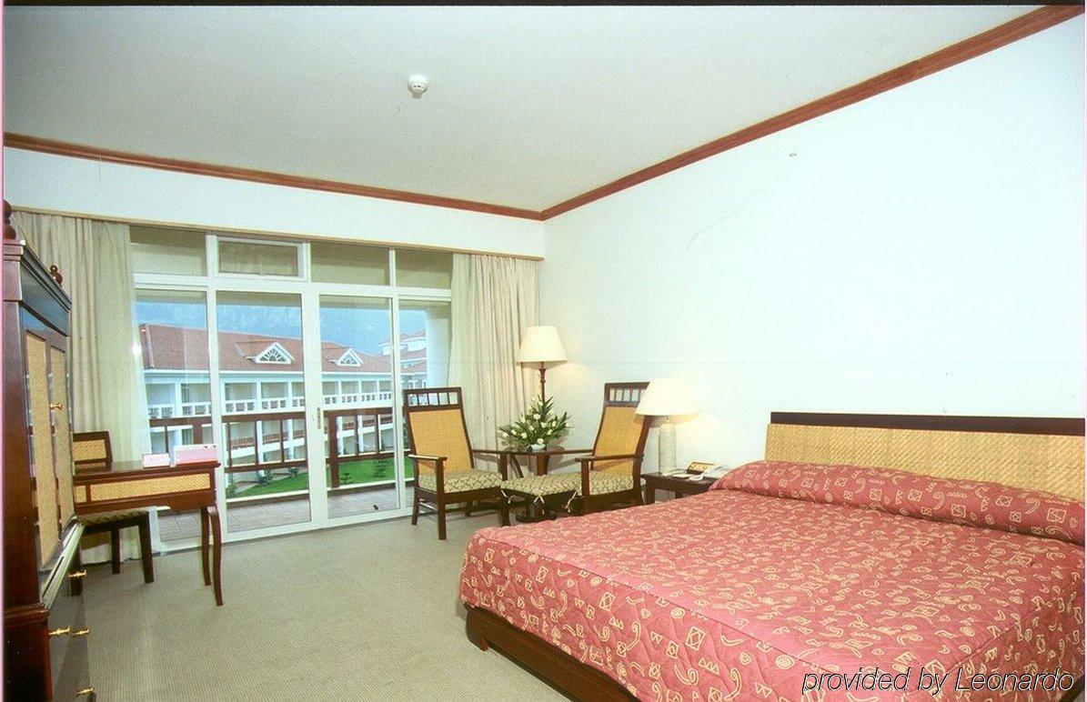 Yunnan Dianchi Garden Resort Hotel & Spa Kunming Room photo