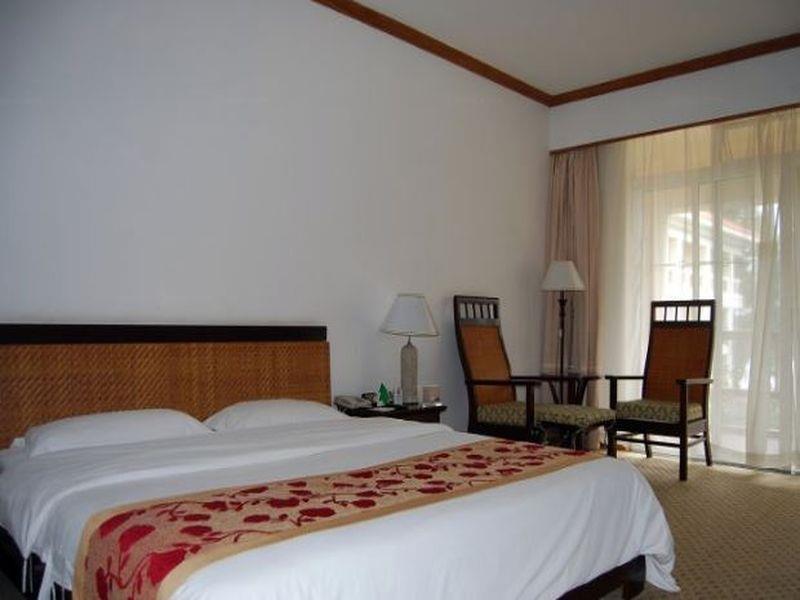 Yunnan Dianchi Garden Resort Hotel & Spa Kunming Exterior photo