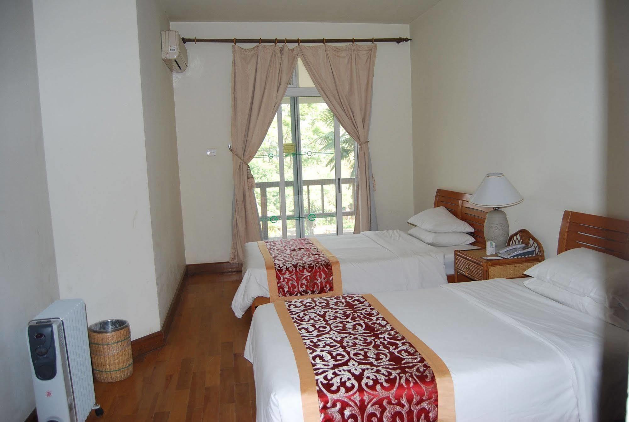 Yunnan Dianchi Garden Resort Hotel & Spa Kunming Exterior photo